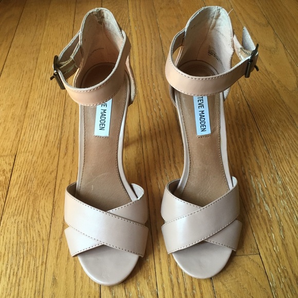 Steve Madden Mickey Open Toe Sandal - Nude - Picture 2 of 10